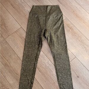 Buffbunny collection Olive and gold bossy print Rosa leggings